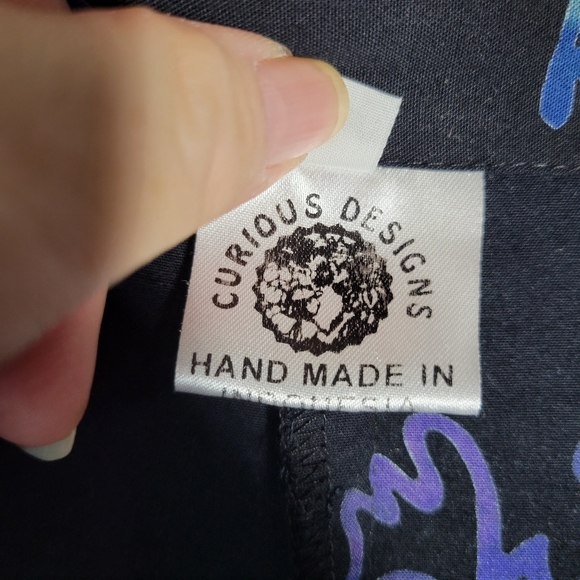 Curious Designs black and blue batik kimono - Picture 6 of 9